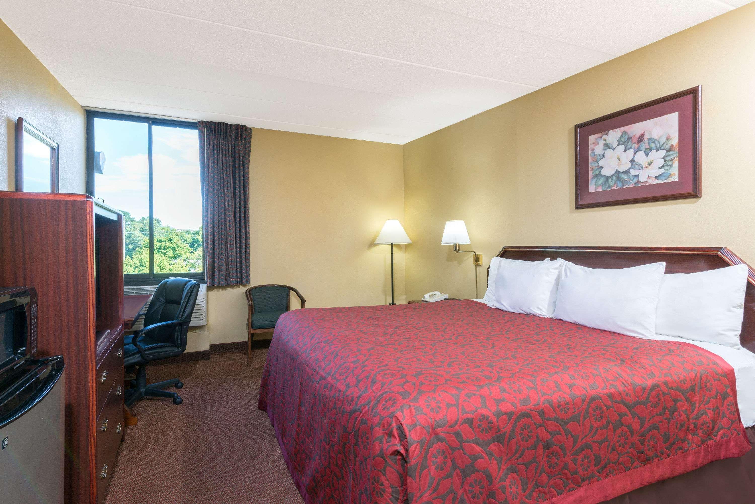 Days By Wyndham I-70 Hagerstown